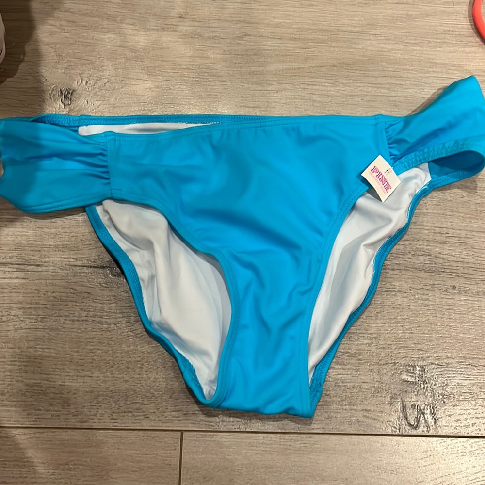 Victoria’s Secret Pink bottoms